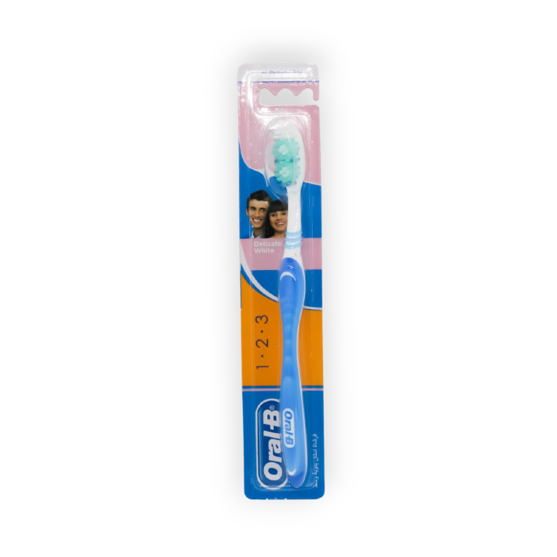 ORAL B  1.2.3  DELICATE WHITE "40" M